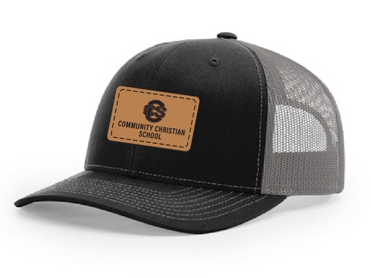 Richardson "Logo Patch" Trucker Cap (blk/char)